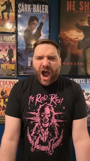 Chris Stuckmann screaming opera extremely loudly short