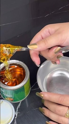 "DIY Waxing Without a Wax Heater: Easy Hacks for Smooth, Silky Skin at Home! 🌟💃"