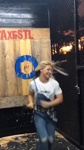 Overalls, I’m pretty good at ax throwing. 😉 #xyzbca #resolutionunlocked #girlswithmuscle #wintervibes #foruyou #fitchick