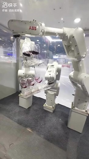 Engineerplace | Engineering & Technology | These robots are insane!🤯 Follow @engineerplace for more! Via: @innovations_of_the_world #robot #robotic #robotics #roboticengineering... | Instagram