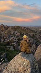 Come for the hikes, stay for the views 🥾 If the great outdoors is your thing, the stunning alpine terrain of the Snowy Mountains should be at the top of your list 📝 Please plan ahead and check the NSW National Parks and Wildlife Service website for the latest park details and alerts. #NSWParks Thanks for sharing your #feelNSW moment IG/ adventurewithashlxy | Visit NSW