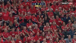 23K views · 279 reactions | Dragan Pechmalbec kemény tíz másodpercet "tolt" a Veszprém Handball Club-Füchse Berlin BL-mérkőzésen: két labdaszerzés, egy gól. A másik gólnál Elisson aratta le a babérokat. | Sport TV | Facebook