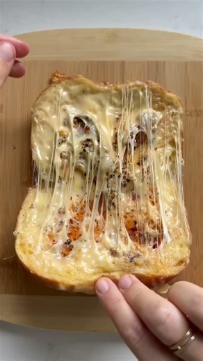 Easy Sweet and Spicy Grilled Cheese