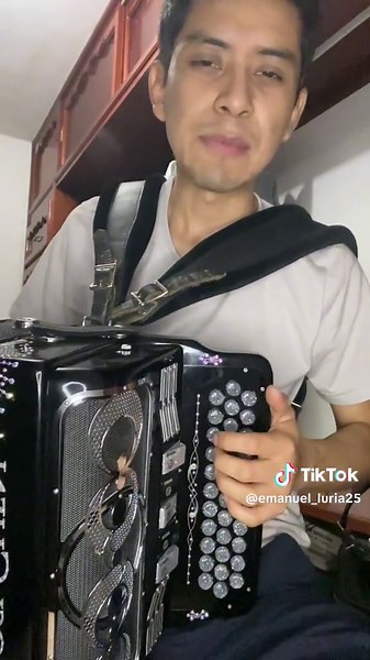 El Gross de Virlan García: Melodía y Acordeón