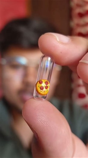 SMALLEST Pizza Ever😋