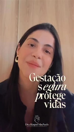 Clínica Dra. Raquel Machado on Instagram: "👶🏻Quando um bebê chega antes do tempo, cada minuto vira decisão importante. E o cuidado que faz diferença começa bem antes do parto. O #NovembroRoxo existe por isso: para lembrar que acompanhar a gestação com atenção pode salvar vidas! 💜 ⚠️Pressão arterial da mãe que oscila, infecções que passam despercebidas, pré-natal incompleto, gestação múltipla. Pequenos detalhes, mas no universo da gestação, eles funcionam como indicadores de risco: aqueles sin