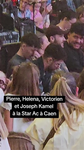 Pierre Garnier et ses amis à la Star Academy à Caen