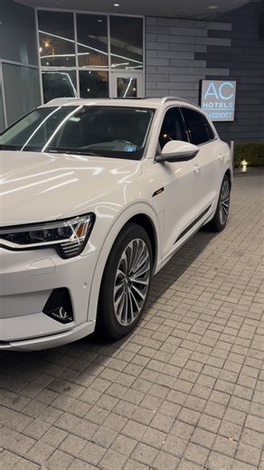 Experience The Difference on Instagram: "Full vinyl wrap color change for this #audi #etron this vehicle was stripped down, bumper sanded, skim coat, primered, and full body wrap finished off with a personal PM hotel drop off. Our team is always ready to go the extra mile. Looking to bring some excitement to your life? Consider a color change. Hit us up we’re here for you ! (424)244-1533 4438 Manhattan beach blvd lawndale ca 90260 www.GenuineDetail.com #GenuineDetail"