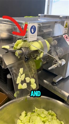 This Machine Peels and Slices Apples in Seconds! 🍏