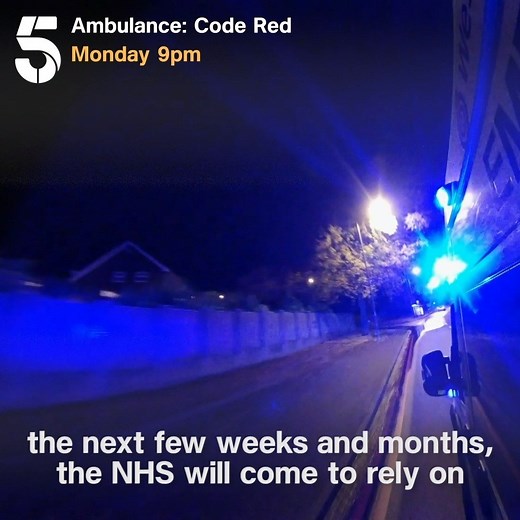 Critical care paramedics race to the aid of a man with suspected COVID-19 who has just had a cardiac arrest. | Channel 5