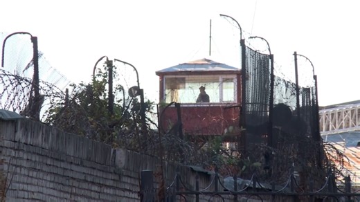 Russia Begins Closing Prisons As Both Convicts And Staff Head To War