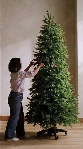 Balsam Hill UK: Simple Setup Flip Trees®