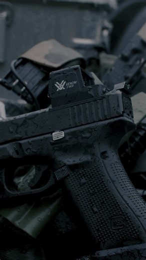 Vortex Optics on Instagram: "Venom Enclosed Micro Red Dot - Reliable performance and functionality no matter how tough the conditions. 🎥: @morgan_w_gregory #VortexOptics #VortexNation #RedDot #RangeDay #Venom"