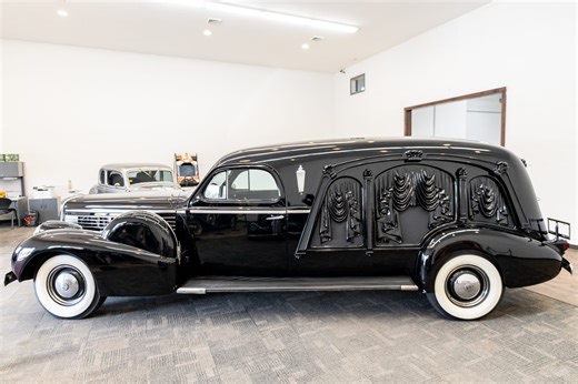 1938 LaSalle Series 38-50 Damascus Hearse by S&S