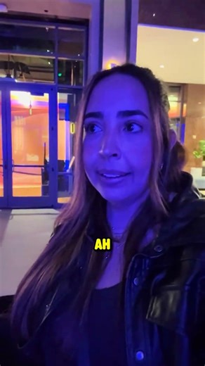 Mutter und Tochter treffen unerwartet einen neuen Freund 😲