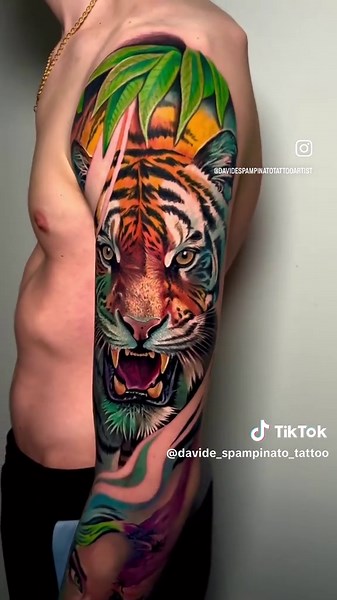 Tatuaggio Tigre: Realismo e Colori al 100%