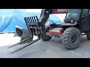 Attachment change in one minute with Manitou Telehandler