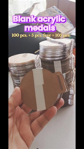 Ayan malapit na ang graduation and recognition..checkout kamnanagad habang marami pang supply para d ka maubusan... #acrylicmedal #diymedals