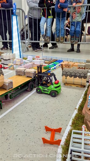 Amazing RC Trucks & Construction Action at Chemnitz! Epic RC Trucks, Excavators, Cranes, 3d prindet & Fire Trucks in 1:14 scale! Heavy transports realistic construction scenes = pure RC power! Comment your favorite model! 🔔 Subscribe for more! #rctruck #rcconstruction #scaleRC #rctruckevent #tamiya #lesu #scaleart #heavyequipment