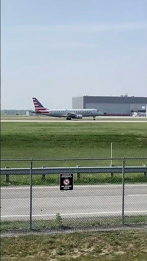 American Airlines Embraer 175