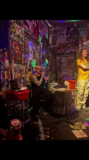 Deadies Squatties kinda Fridee. Lifting steel and belting karaoke with frands is mental hygiene💥