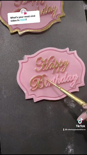 Giant Cupcake Cake with Fondant Decorating Tutorial