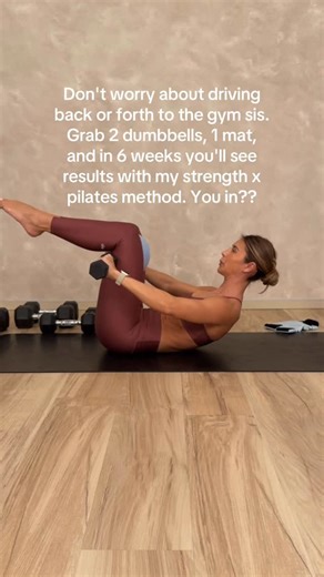 Fit with Coco on Instagram: "If you want to see results.. drop the random workouts and a follow a progressive overload strength x pilates plan. We start my next 6 week BODY BY COCO challenge this Monday Feb 16! Give me 6 weeks and I’ll show you how to transform your body composition from home with dumbbells in 30-45 minutes. Science backed. Intentionally programmed. All week 1 workouts, meal plan, and wellness guide are now available. 🔗in my bio to preview the challenge and join! Who’s in?! ➡️ 
