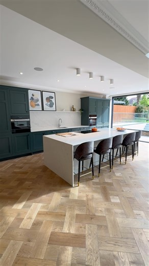 A lovely kitchen/living space in the heart of Wandsworth Common. What do you think? #propertylondon #kitchendesign #kitchendecor #interiordesign | Property London