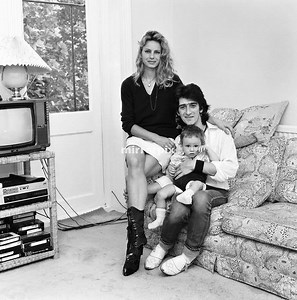 Gary Holton - Alchetron, The Free Social Encyclopedia