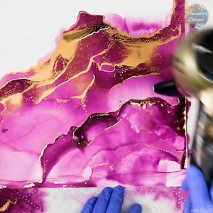 166K views · 804 reactions | Combining Acrylic INK With Rubbing Alcohol... | Amanda's Designs | Facebook