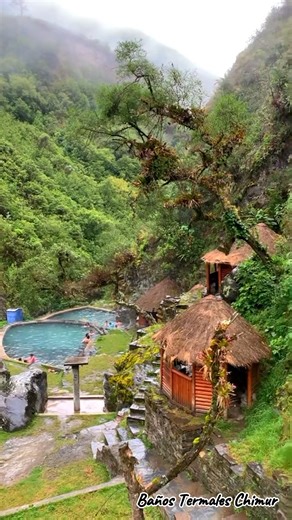 🌿 Chimur Hot Springs, Cusco 🌿 Hidden in the Challabamba district, the Chimur Hot Springs offer a natural escape to relax and reconnect with nature. 🌄 Their thermal and medicinal waters reach temperatures of 46 °C to 53 °C, perfect for relieving stress and relaxing your muscles. 🛁 Surrounded by high jungle vegetation, rivers, and mountains, it’s a peaceful spot far from the crowds. Many visitors even enjoy camping by the pools under a starry sky. ✨ With easy access from Cusco and an affordabl
