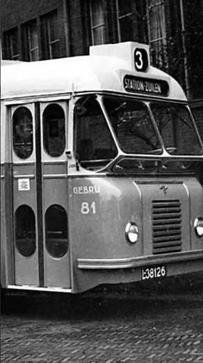 The 1949 DAF-Domburg Bus: A Mechanic's Dream! #shorts