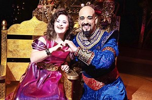 Kampagne in Stuttgart: „Aladdin“-Star   Maximilian Mann ist stolz auf seine neue Prinzessin