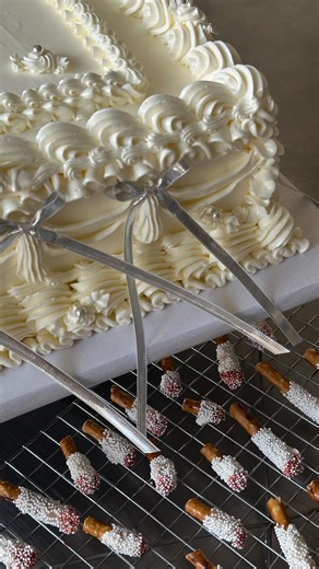 Lauren | the cigarette cake that blew up the internet… and my phone 🚬💖 long live this cake | Instagram