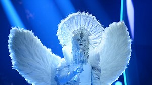 „Masked Singer“: Engel an einem bestimmtem Körperteil enttarnt - „Was habe ich für Fetischisten als Fans?“