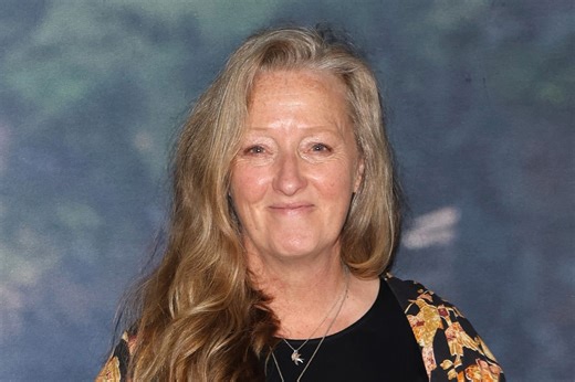 The Salt Path: Bookshops offer refunds after Raynor Winn scandal disappoints customers