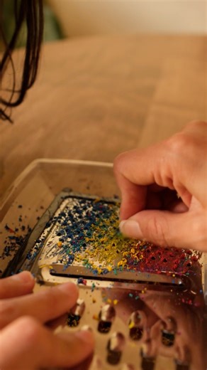 2.6M views · 30K reactions | Confetti paper diy #fblifestyle #papermakingprocess #easypapercraft #makingpaper | Sibster | Facebook