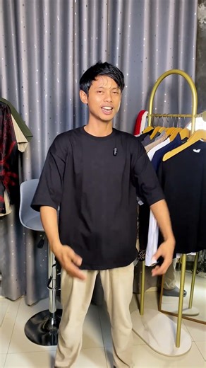 Kaos Boxy Crop – Fit Kekinian, Nyaman Dipakai Seharian 🔥👕