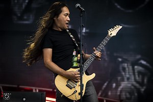 Herman Li, de Dragonforce, dit qu'il "ne fait même pas partie des mille meilleurs guitaristes du monde"