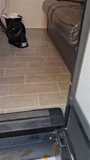 2020 Wolf Pup door problems - how to fix?