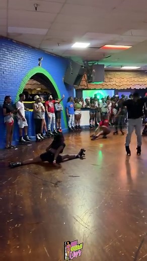 184K views · 1K reactions | Splits got a little dangerous, I sat this one out 露‍♂️ | Weskateclipz | Facebook