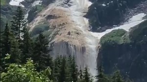 Watch: Avalanche in Cascades caught on camera