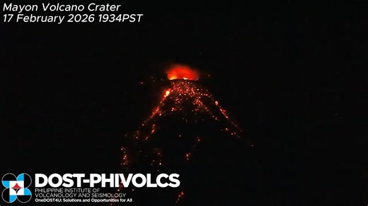 MAYON VOLCANO CONTINUES 43-DAY ERUPTION Effusive activity at #MayonVolcano continued for the 43rd consecutive day on Tuesday, generating incandescent lava flows and collapse-fed pyroclastic density currents, locally known as “uson.” Time-lapse footage captured lava effusion and minor Strombolian activity at the summit crater between 7:34 p.m. and 8:35 p.m. Authorities maintain Alert Level 3 and have prohibited entry into the 6-kilometer Permanent Danger Zone. | Photos/Videos: PHIVOLCS-DOST #Dail