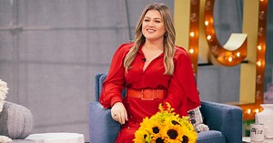 Why Kelly Clarkson's Name Isn't Actually 'Kelly Clarkson' Anymore