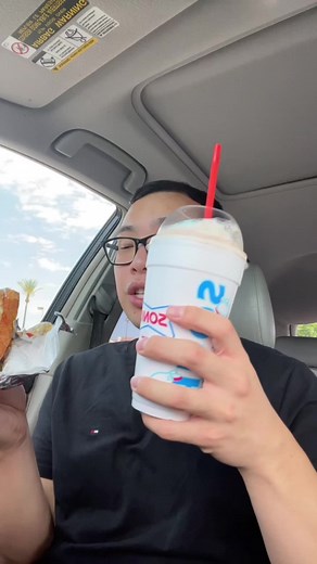 Sonic Drive-In Fast Food Review: Double Grilled Cheese & Jalapeno Popper Milkshake