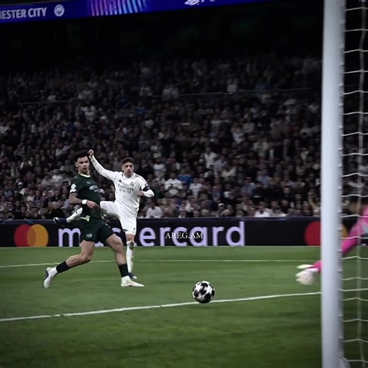 The best midfielder rn? 😮‍💨 | rate 0/10? | #fedevalverde #aregam #football #viral #edit