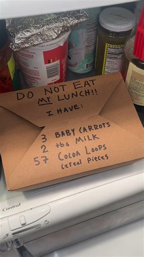 my roommate is lucky I have a box of my own 🤭