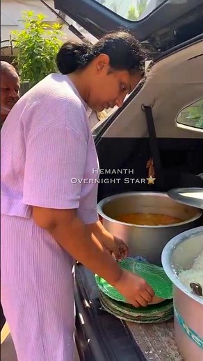 FREE FOOD 🍱 AT NILOFER HOSPITAL | BAGARA RICE 🍚 CHICKEN BIRYANI CHICKEN KURMA SWEET BANANA