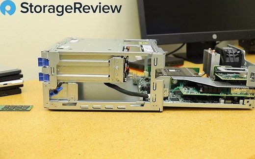 慧与 ProLiant MicroServer Gen10 Plus 安装25GbE网卡，8TB SSD 与ESXi