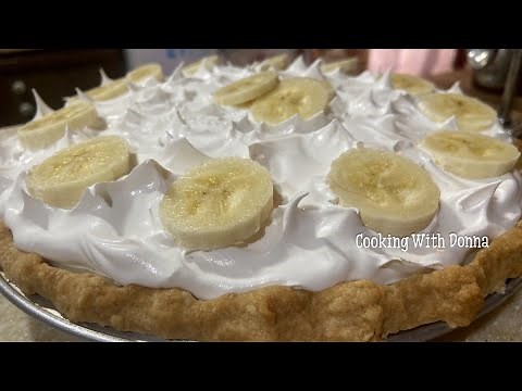 How To Make DELICIOUS Banana Cream Pie
